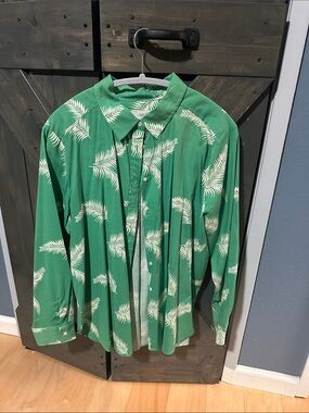 LOFT Green Palm-Print Button-Down Shirt